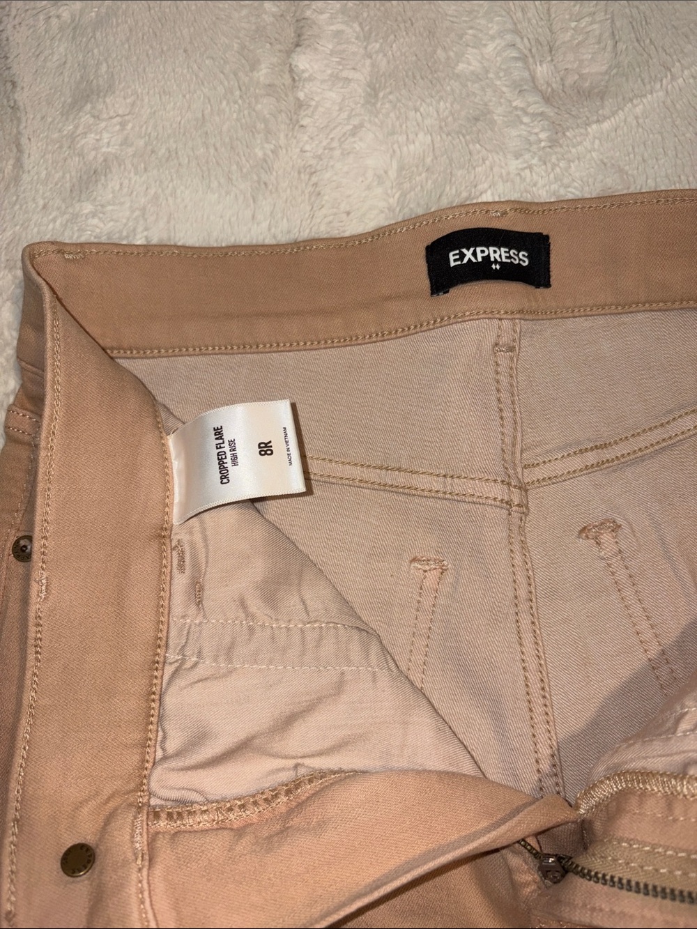 NEW- Express Cropped Flare High-Rise Jeans in Camel Brown Sz 8R - Picture 5 of 9